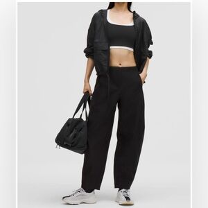 Lululemon Utilitech Twill Mid-Rise Barrel Leg Pant